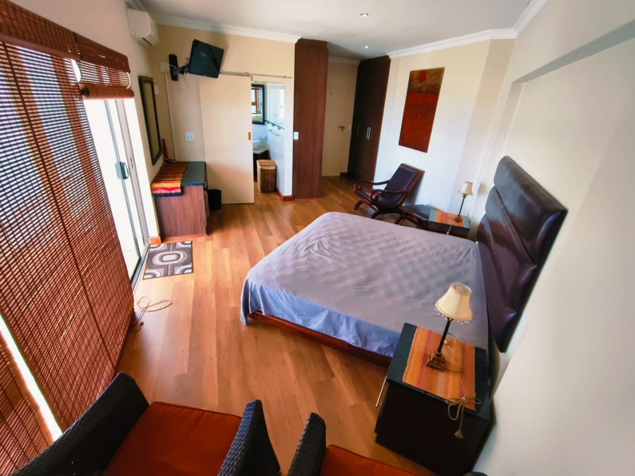 5 Bedroom Property for Sale in Blueberry Hill Western Cape
